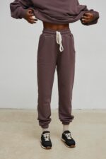 Spodnie dresowe typu jogger w kolorze BROWNIE CAKE - DRIPS-L-wyprzedaż