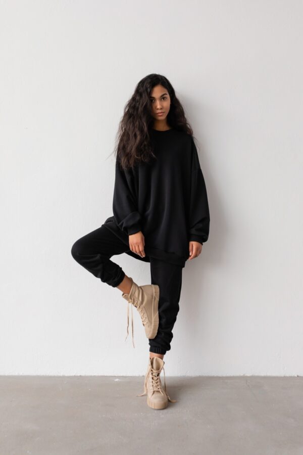 Spodnie dresowe typu jogger w kolorze TOTALLY BLACK - DISPLAY-XL-wyprzedaż