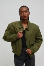 Krótka kurtka bomberka w kolorze KHAKI - WONDER-XL-wyprzedaż