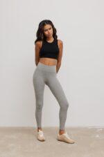 Legginsy damskie z prążkowanej dzianiny w kolorze DEEP GREY MELANGE- HIPS-S-wyprzedaż