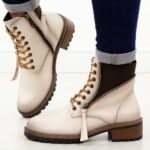 Beżowe botki damskie