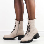 Beżowe skórzane botki damskie Vinceza 671-wyprzedaż