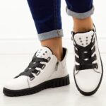 Białe skórzane botki damskie na traperze Filippo Dbt3197/25-wyprzedaż