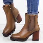 Camelowe botki damskie na słupku Potocki 12495-wyprzedaż