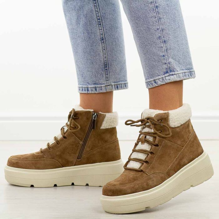 Camelowe skórzane botki damskie na platformie Vinceza 95354-wyprzedaż