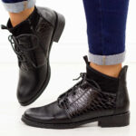 Czarne płaskie botki damskie Jezzi Asa62-128-wyprzedaż