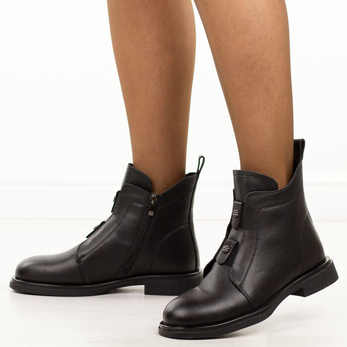 Czarne skórzane botki damskie DiA 52-026-wyprzedaż
