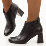 Czarne skórzane botki damskie na słupku Jezzi Ol21-2-wyprzedaż