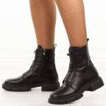 Czarne skórzane botki damskie na traperze Filippo Dbt6524/25-wyprzedaż