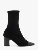 Czarne wyższe botki z elastyczną cholewką na słupku-wyprzedaż