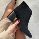 Czarne zamszowe botki damskie na słupku DiA 52-133-wyprzedaż