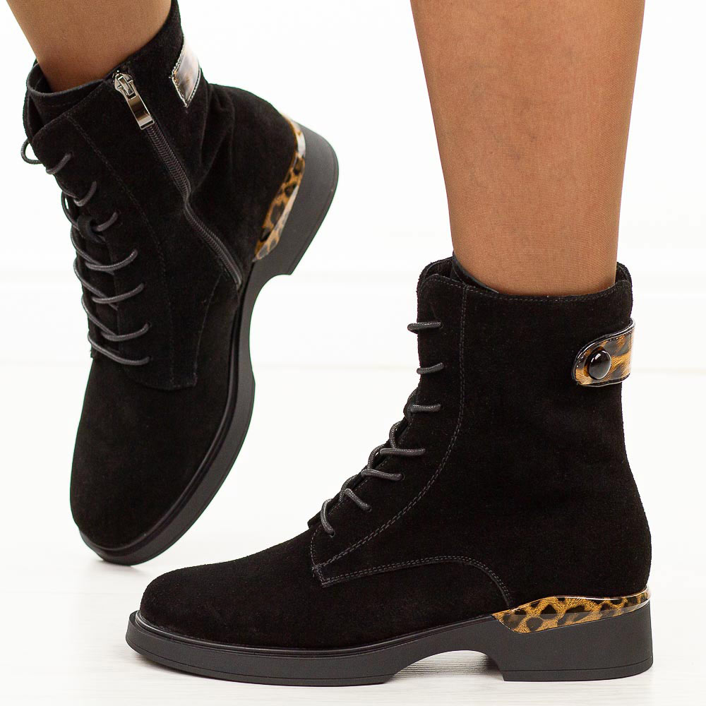 Czarne zamszowe skórzane botki damskie T.Sokolski Z25-39-wyprzedaż