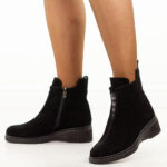 Czarne zamszowe skórzane botki damskie T.Sokolski Z25-69-wyprzedaż
