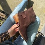 Czekoladowe zamszowe Polskie kowbojki damskie botki zimowe Deoni B71b-wyprzedaż