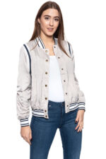 DAMSKA KURTKA PRZEJŚCIOWA MUSTANG Hanna C blouson 1009154 4025-wyprzedaż