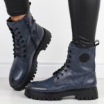 Granatowe skórzane botki damskie na traperze Sergio Leone Tr710-S-wyprzedaż