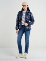 Kurtka damska puchowa z gumką w talii z kapturem granatowa Anissa 403-wyprzedaż