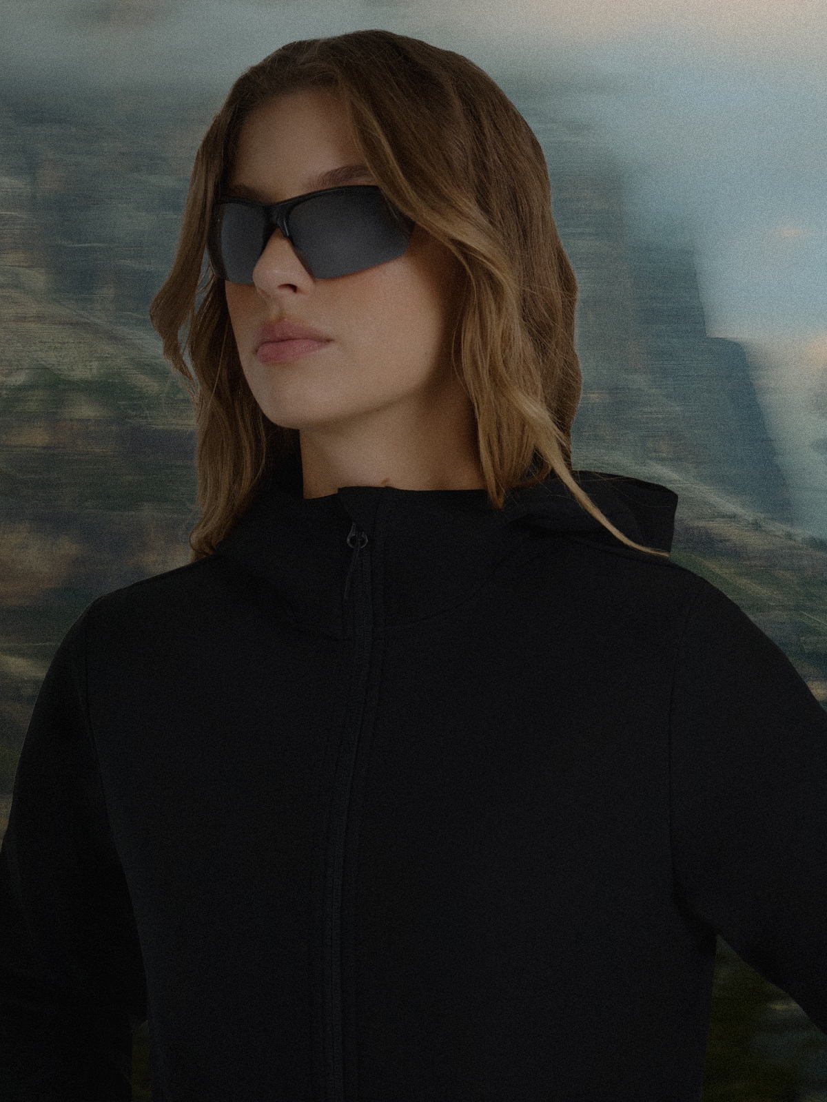 4F Kurtka softshell wiatroodporna membrana 5000 damska - czarna XL-wyprzedaż