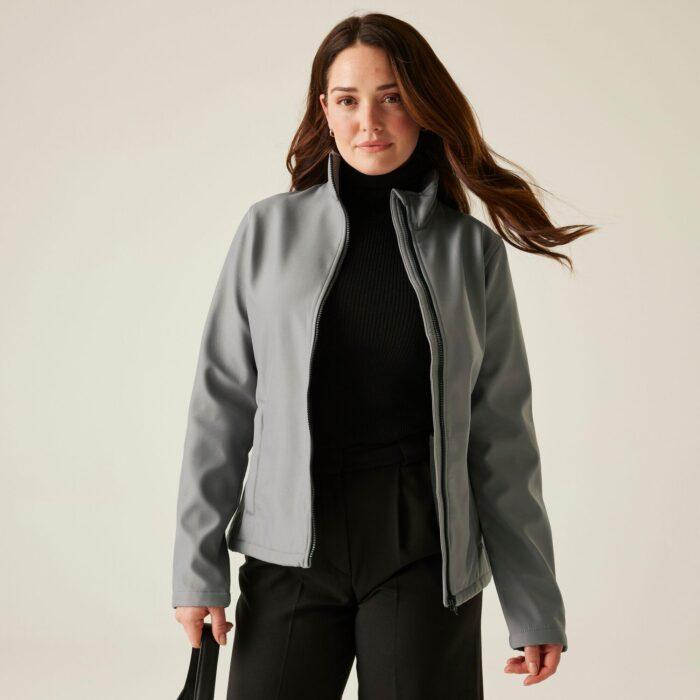 Damska kurtka softshell Ablaze z nadrukiem-wyprzedaż