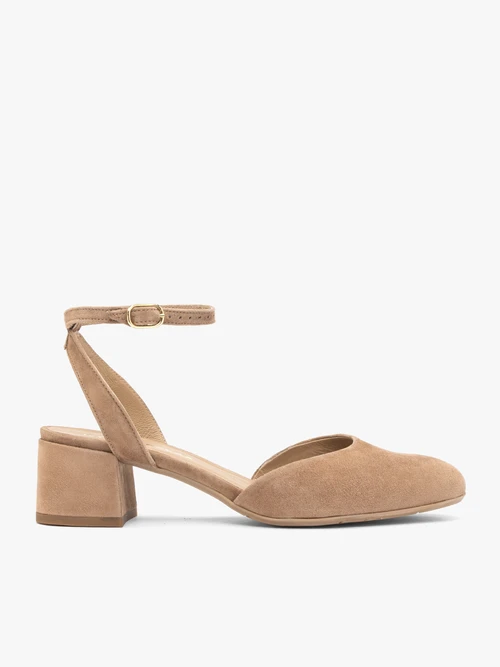 Jasnobrązowe czółenka slingback-wyprzedaż